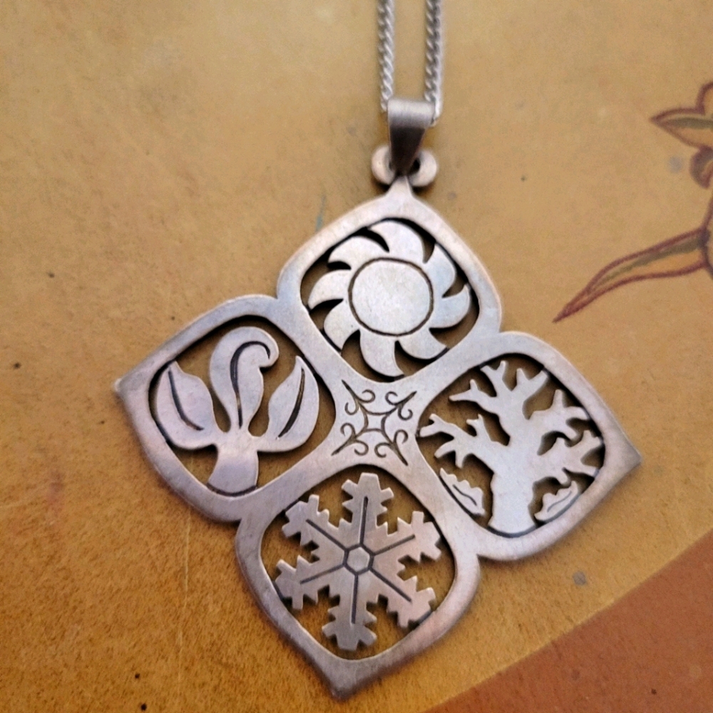 Rare James Avery 4 Seasons Pendant